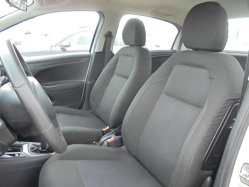 Peugeot 301 (2013) 1.2 VTI- KLIMA- ČR- SERVISKA - fotka 10 z 11