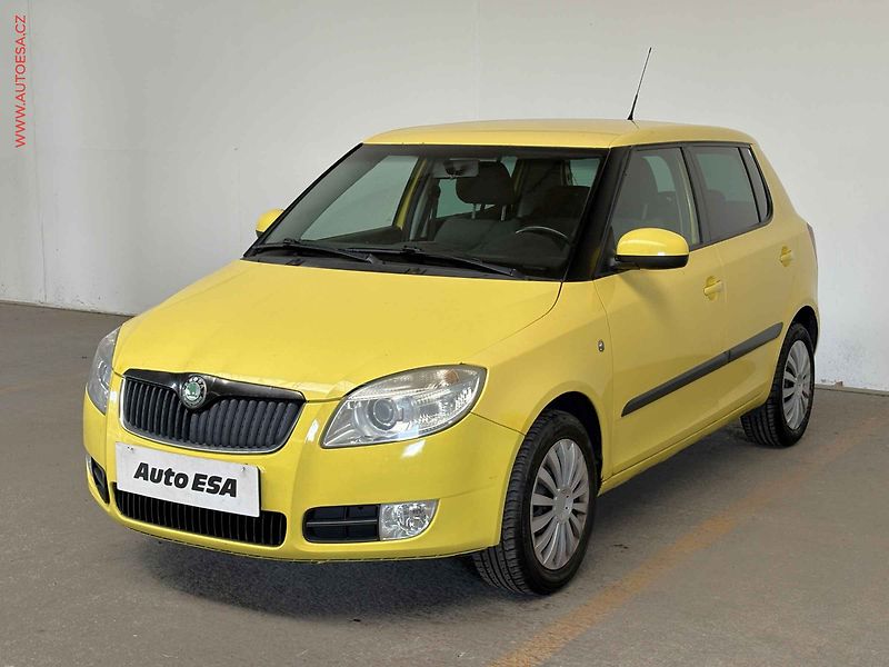 Škoda Fabia (2008) 1.4i, AC - fotka 3 z 13