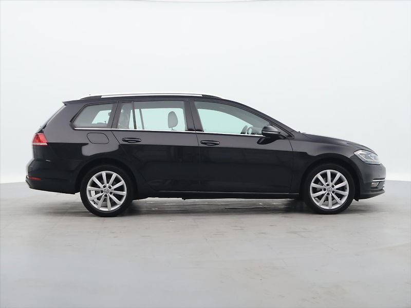 Volkswagen Golf 1,4 TSI 92kW DSG Highline - fotka 8 z 32