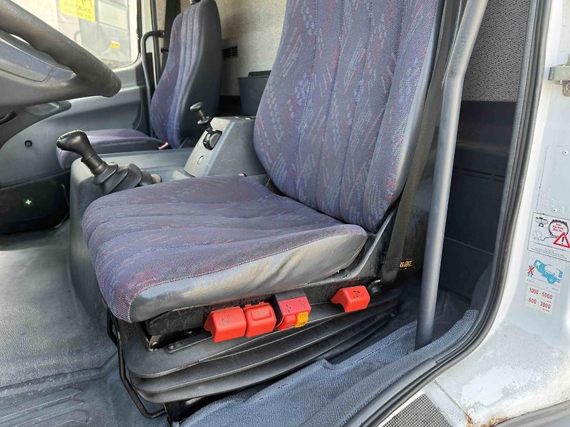 Mercedes-Benz Atego (1999) Mercedes-Benz Atego 715-skříň - fotka 18 z 22