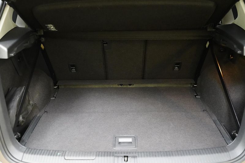 Volkswagen Golf Sportsvan - fotka 22 z 23