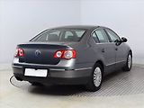 Volkswagen Passat (2005) 2.0 TDI, po STK, jezdí výborně - náhled 4