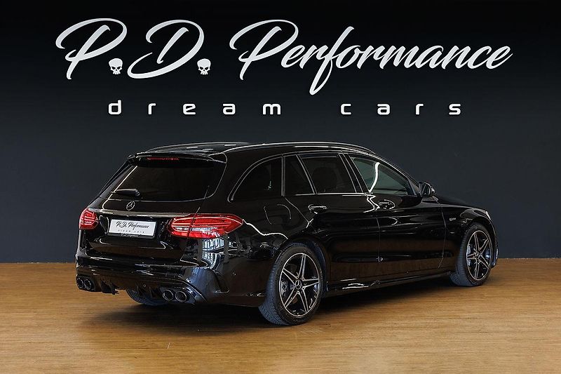 Mercedes-Benz Třídy C (2019) C43 AMG T V6 Biturbo - fotka 9 z 43