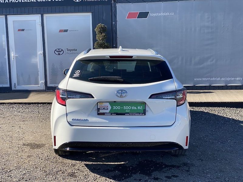 Toyota Corolla 1.2iT, ČR-1m, Comfort, DPH - fotka 6 z 30