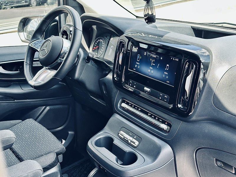 Mercedes-Benz Vito 124 CDI TOURER Select L 4M - fotka 16 z 29