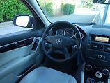 Mercedes-Benz Třídy C (2008) C 200 CDI, po STK, dobrý stav - náhled 7