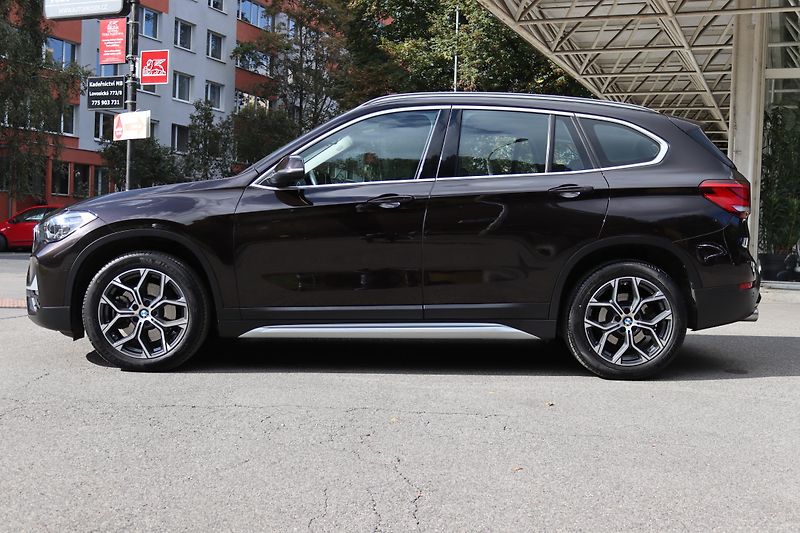 BMW X1 XDRIVE 25i F48 170kW - fotka 15 z 50