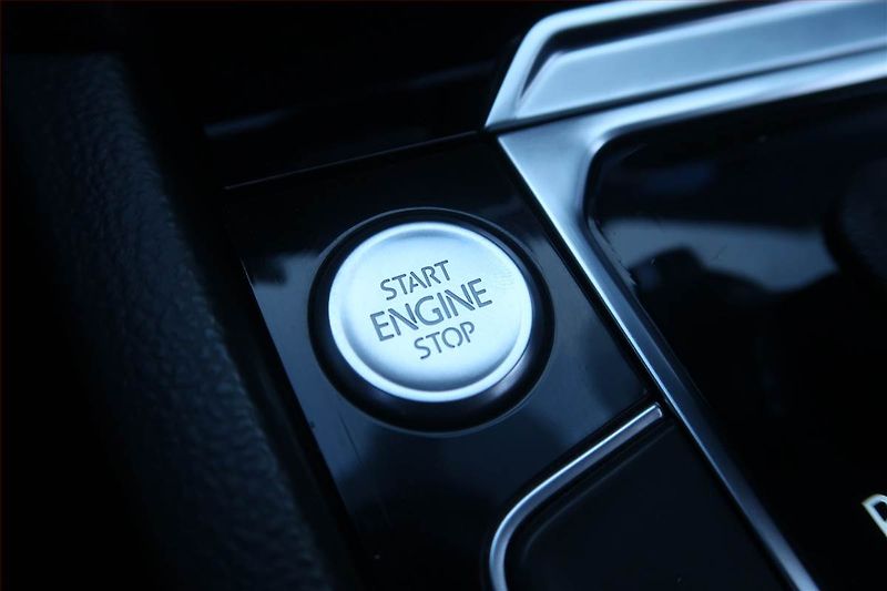 Volkswagen Passat (2015) 2.0 TDI, Automat, Kůže, Navi - fotka 22 z 26