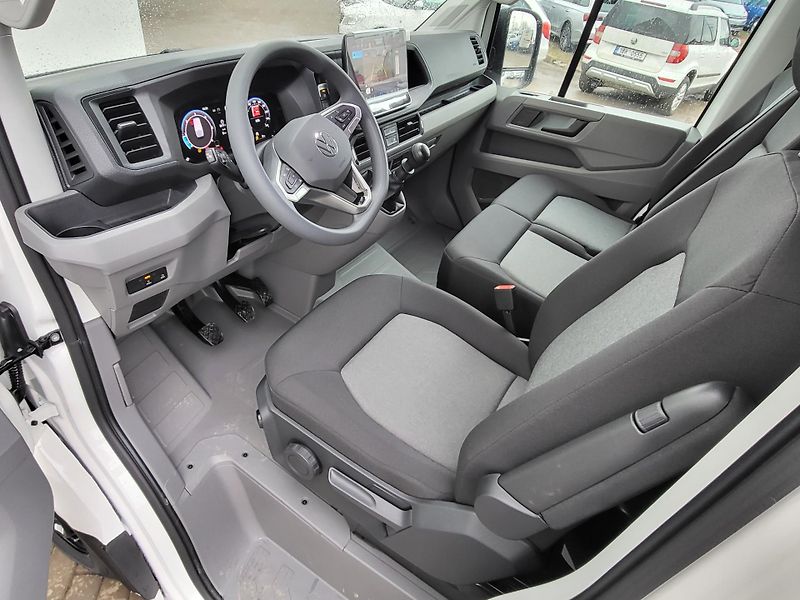 Volkswagen Crafter (2025) Skříň 35 103kW 6G FWD DR - fotka 12 z 25