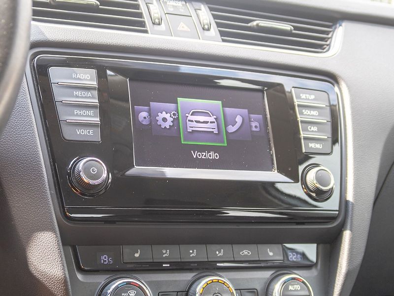 Škoda Octavia (2013) 1.4TSI 103KW – TAŽNÝ - fotka 21 z 46