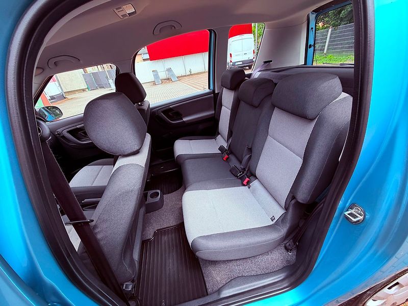 Škoda Roomster 1.2 TSi Ambition - fotka 11 z 21