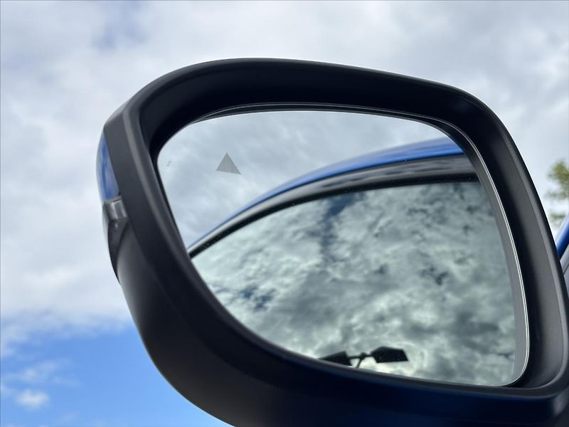 Nissan Qashqai 1,3 DIG-T Visia PLNÝ SERVIS - fotka 30 z 39