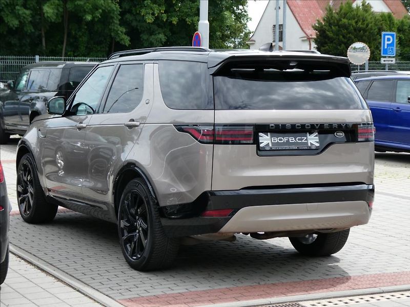 Land Rover Discovery 3,0 D250 R-Dynamic SE 1Maj DPH - fotka 9 z 51