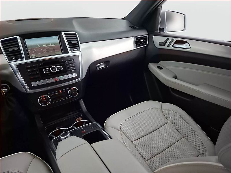 Mercedes-Benz Třídy M (2013) ML 350, 4X4, Automat, Kůže - fotka 8 z 22