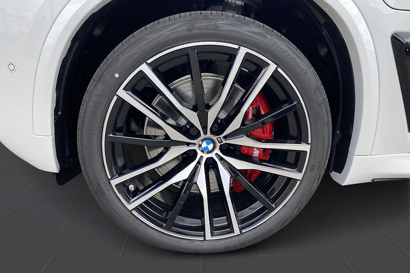 BMW X5 xDrive50e - fotka 7 z 10