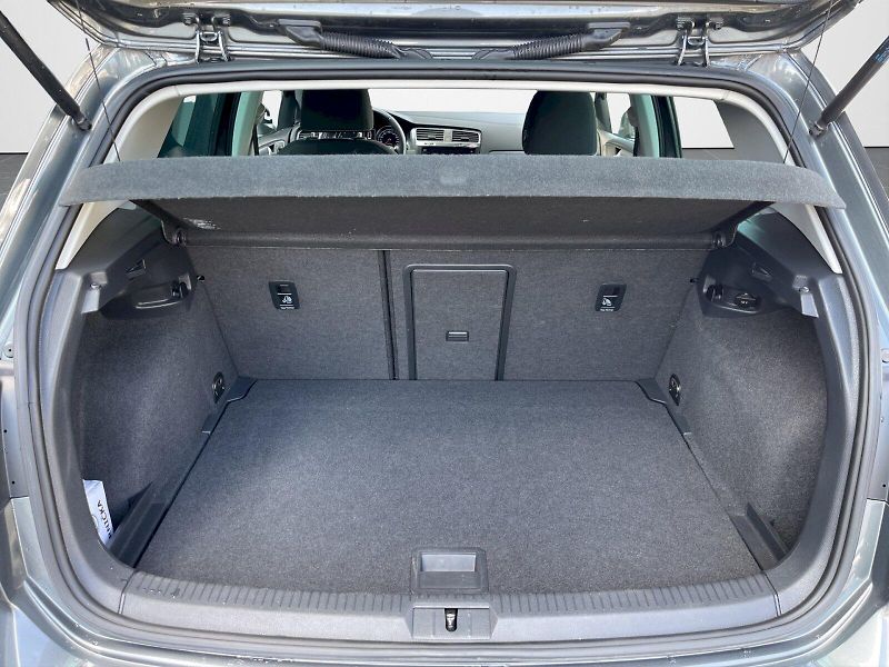 Volkswagen Golf (2018) 1.4 TSI 92 kW Maraton Edition - fotka 32 z 35