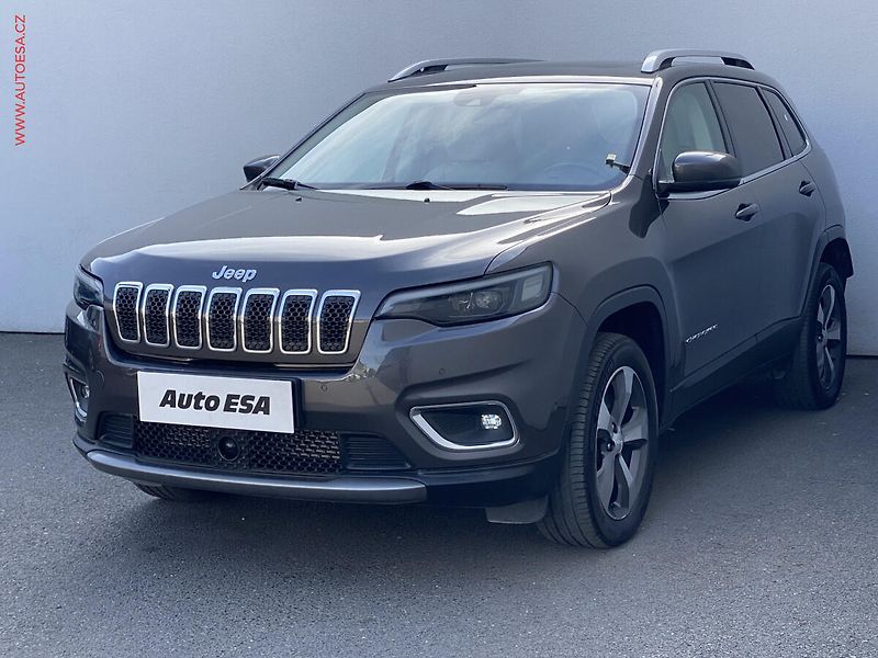 Jeep Cherokee (2020) 2.2 MJT 4X4, ČR, Limited, AT - fotka 3 z 20