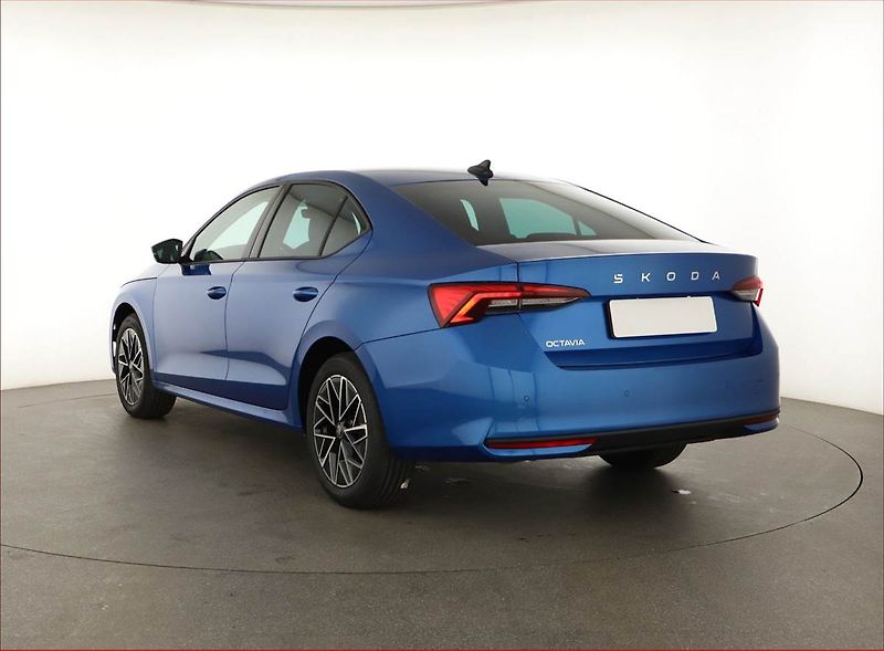 Škoda Octavia (2025) 1.5 TSI, Selection, FullLed - fotka 4 z 16