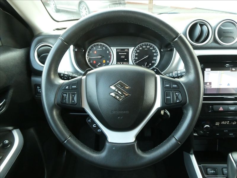 Suzuki Vitara 1,6 i 88kW AUTOMAT, serviska - fotka 31 z 45