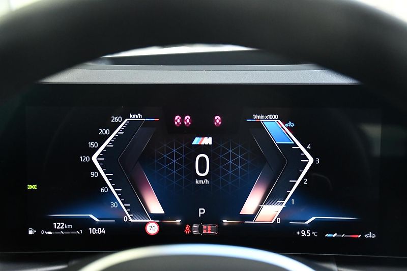BMW Řada 3 320d xD M-SPORT 3LZÁRUKA ČR 1M - fotka 39 z 48