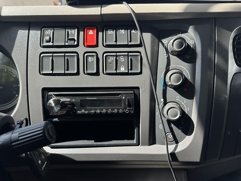 DAF LF (2017) 260 SHRNOVAČKA MĚCHY E6 - fotka 35 z 42