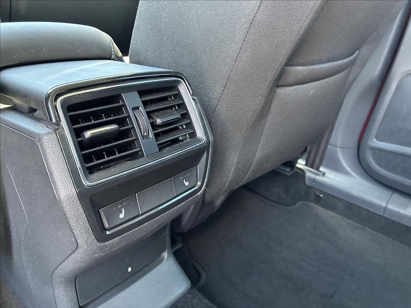 Škoda Kodiaq 2,0 TDI,EL.KUFR,MATRIX-BEAM - fotka 12 z 35