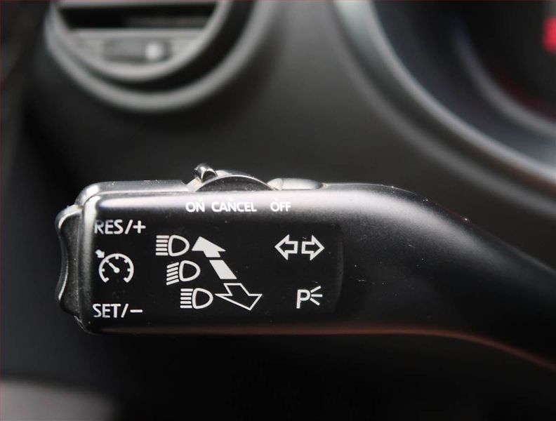 Seat Leon (2007) Reference 1.9 TDI, po STK - fotka 15 z 17
