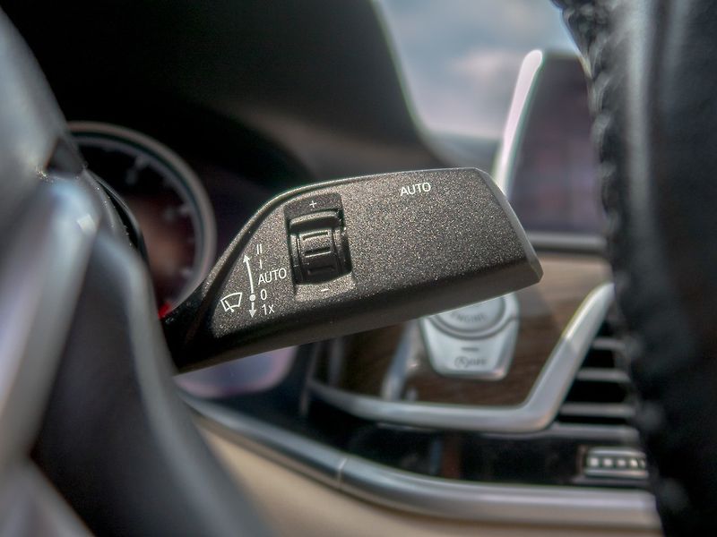 BMW Řada 7 (2018) ČR 740D 235KW 4x4 - fotka 26 z 60