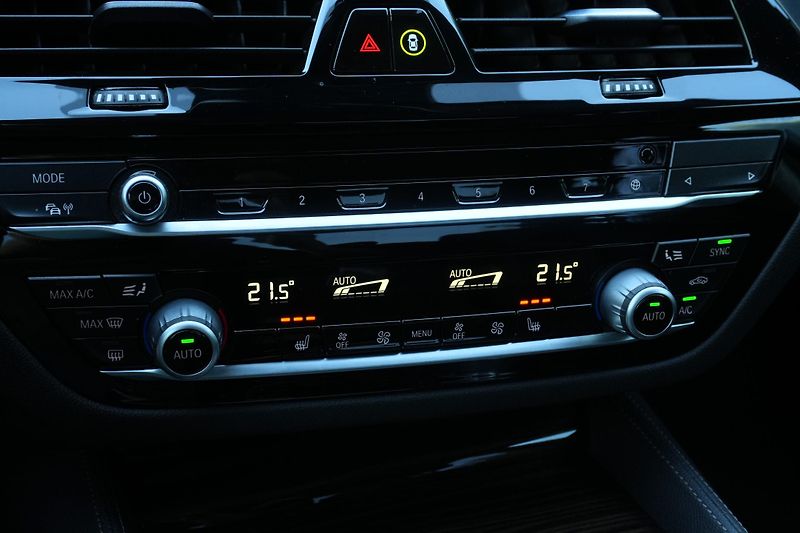BMW Řada 5 540i xDrive, ČR, ACC, Harman - fotka 22 z 40