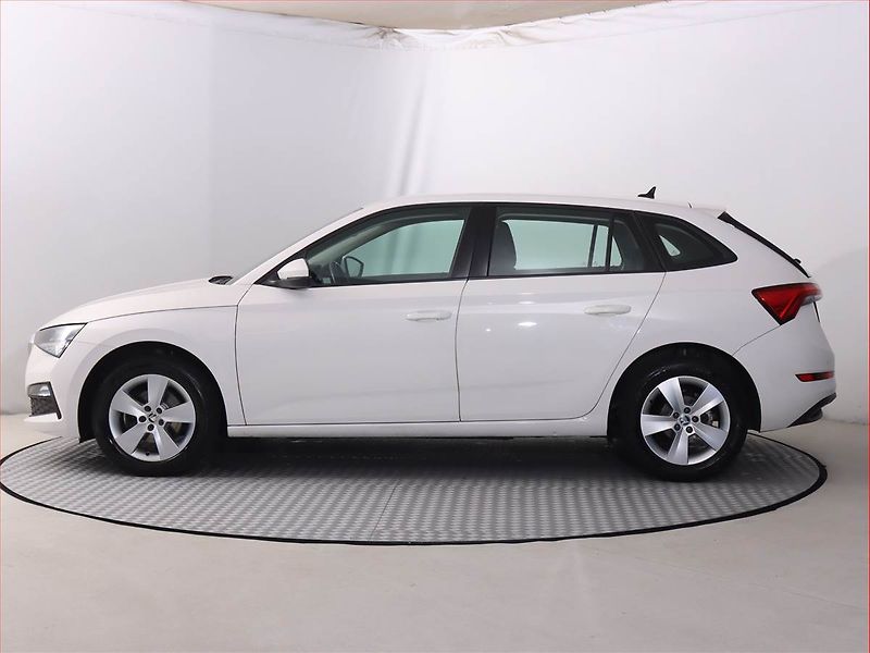 Škoda Scala (2022) Ambition 1.0 TSI, Serv.kniha - fotka 3 z 23
