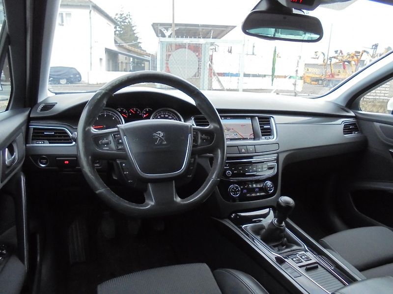 Peugeot 508 (2016) 2.0 HDI- NAVI-SUPER VÝBAVA-ČR - fotka 8 z 11