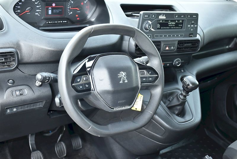 Peugeot Rifter (2022) 1.5 HDI 75kW - fotka 15 z 27