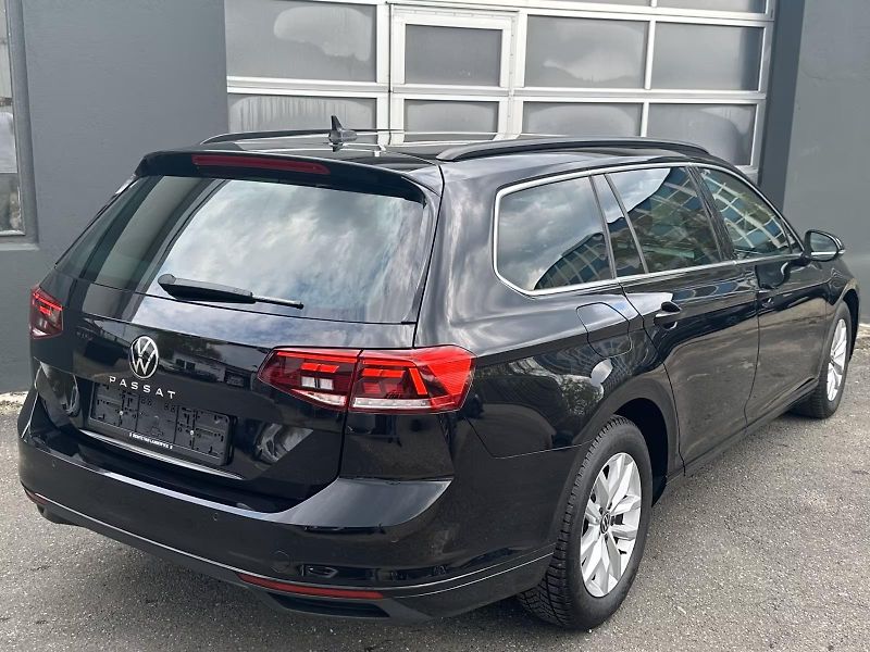 Volkswagen Passat 2.0TDI DSG Virtual 1.Maj DPH - fotka 3 z 5