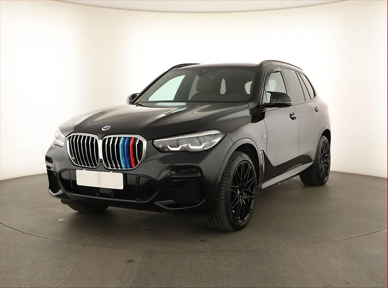 BMW X5 (2022) xDrive30d - fotka 2 z 20