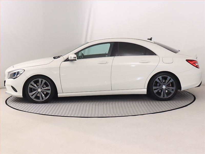 Mercedes-Benz CLA (2016) 200 CDI, Automat, Kůže, Navi - fotka 3 z 20