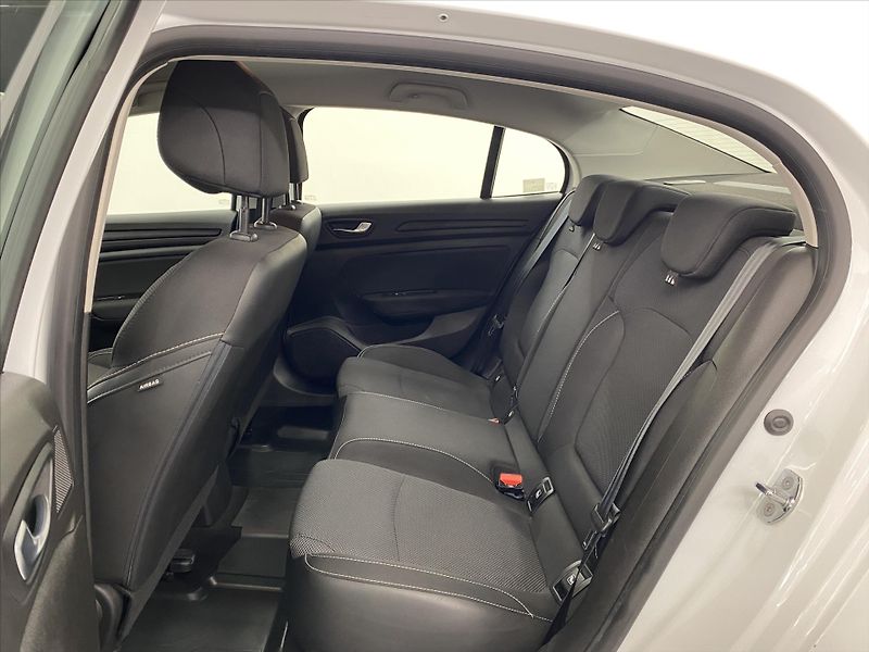 Renault Mégane 1,3 TCe 85 kW 1. maj. ČR - fotka 7 z 25