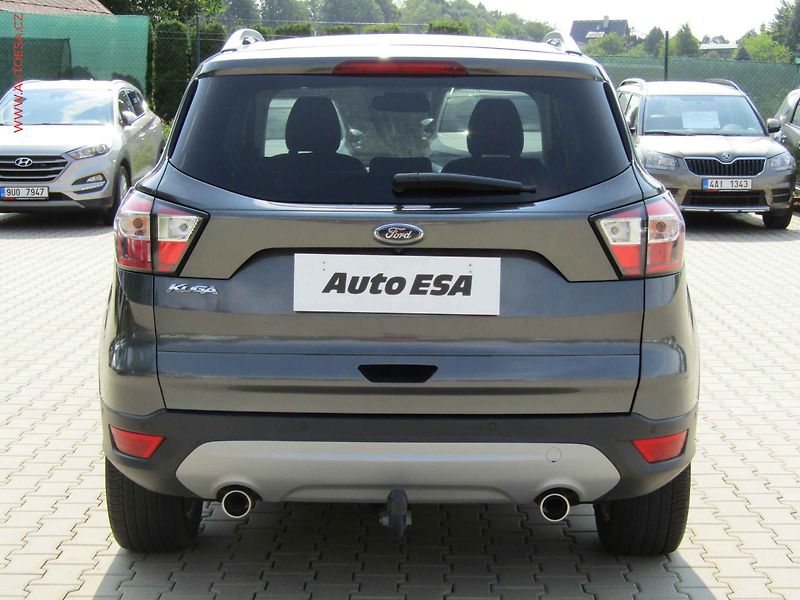 Ford Kuga (2018) 2.0TDCi 4x4, AC, výhřev sed. - fotka 5 z 16