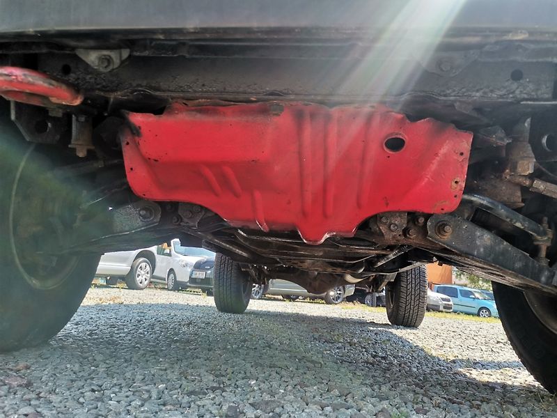 Nissan Pathfinder (1989) 3.0i V6 Terrano I D21 4x4 3dv. - fotka 23 z 30
