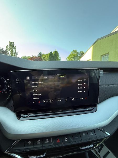Škoda Octavia (2022) 1,5TSi 96kW G-TEC CNG STYLE ČR - fotka 17 z 19
