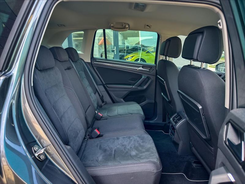 Volkswagen Tiguan 2,0 TSI DSG 4Motion Highline - fotka 14 z 19