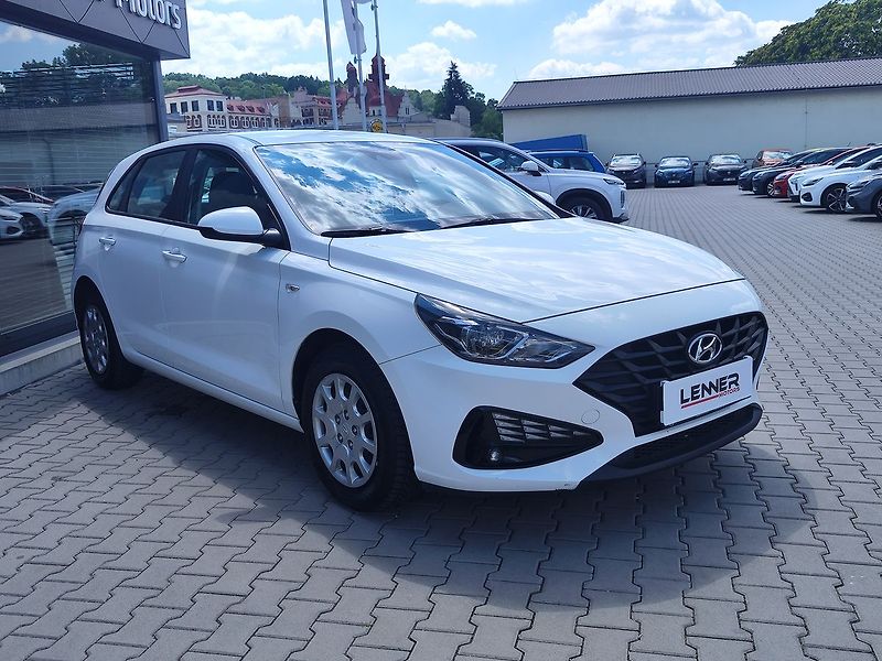 Hyundai i30 1.5i/81kW Start Plus - fotka 3 z 26