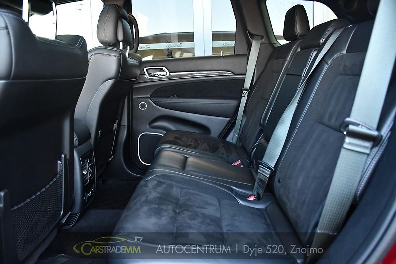 Jeep Grand Cherokee 6.2 V8 TRACKHAWK ČR 1M - fotka 18 z 49