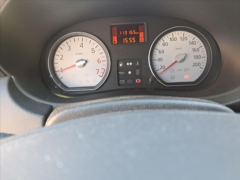 Dacia Sandero 1,2 16V klima - fotka 20 z 39