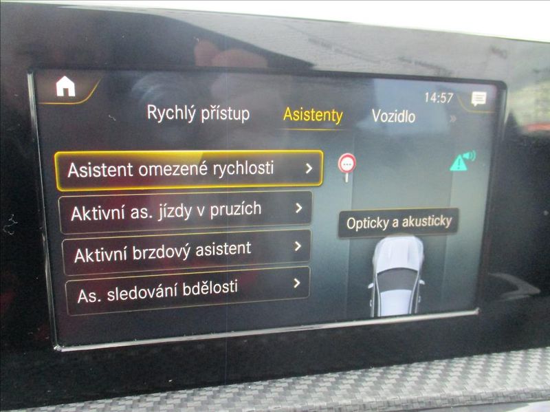 Mercedes-Benz CLA 1,5 180D, digiklima,servis, - fotka 22 z 51