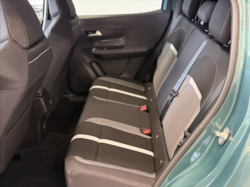 Opel Frontera (2025) 1.2 GS Hybrid 107 kW - fotka 7 z 14