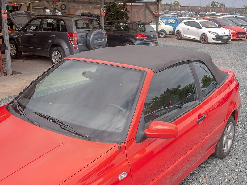 Volkswagen Golf (1999) 1.9TDI 66KW – KABRIO - fotka 30 z 36
