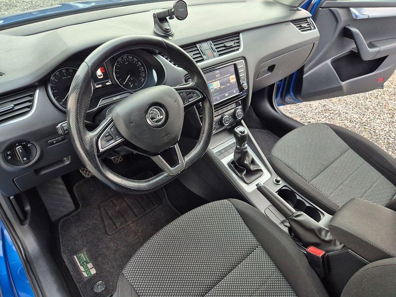 Škoda Octavia (2017) 1.6 TDI  TOP STAV NAVI - fotka 22 z 38