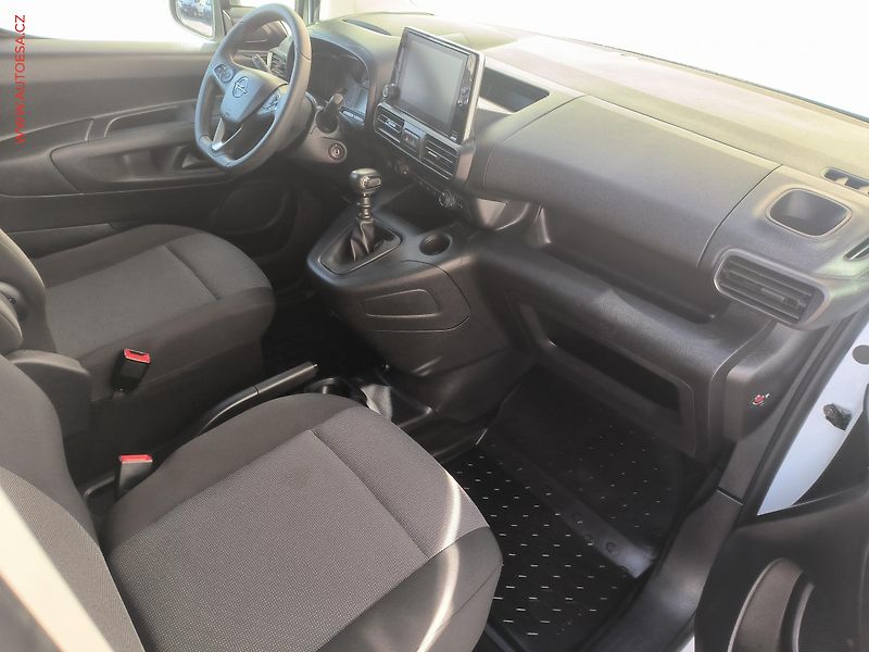 Opel Combo (2022) 1.5CDTi MAXi XL, Edition - fotka 11 z 21