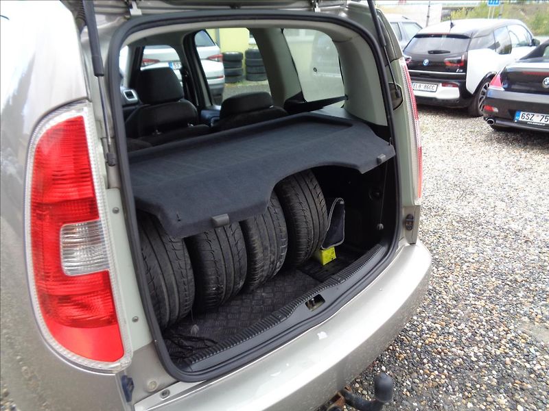 Škoda Roomster 1,4 - fotka 17 z 17