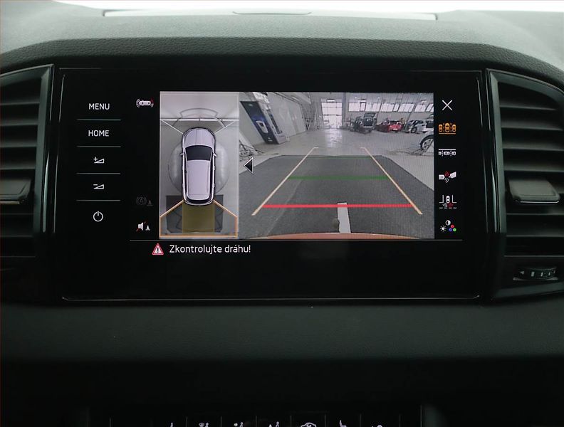 Škoda Karoq (2022) Sportline 2.0 TSI - fotka 15 z 16